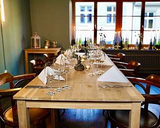 Haben Sie was zu feiern? Bild Ufer7 Terrasse